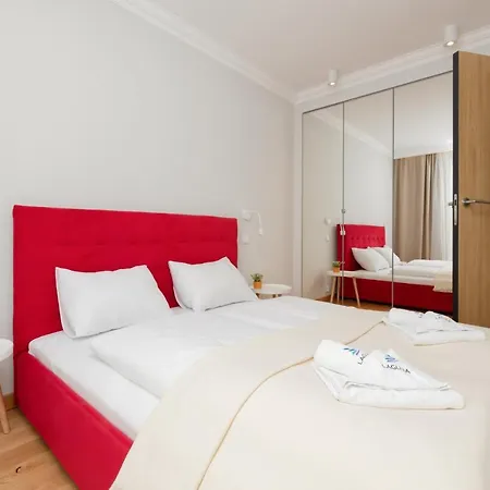 Z Tarasem W Centrum Swinoujscia By Renters Apartamento *
