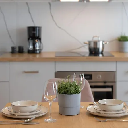 Z Tarasem W Centrum Swinoujscia By Renters Apartment Swinemünde