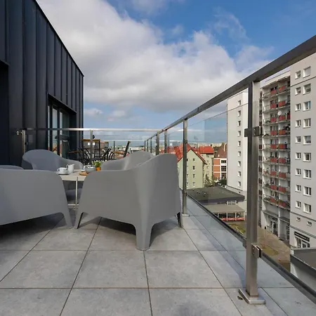 Διαμέρισμα Z Tarasem W Centrum Swinoujscia By Renters *